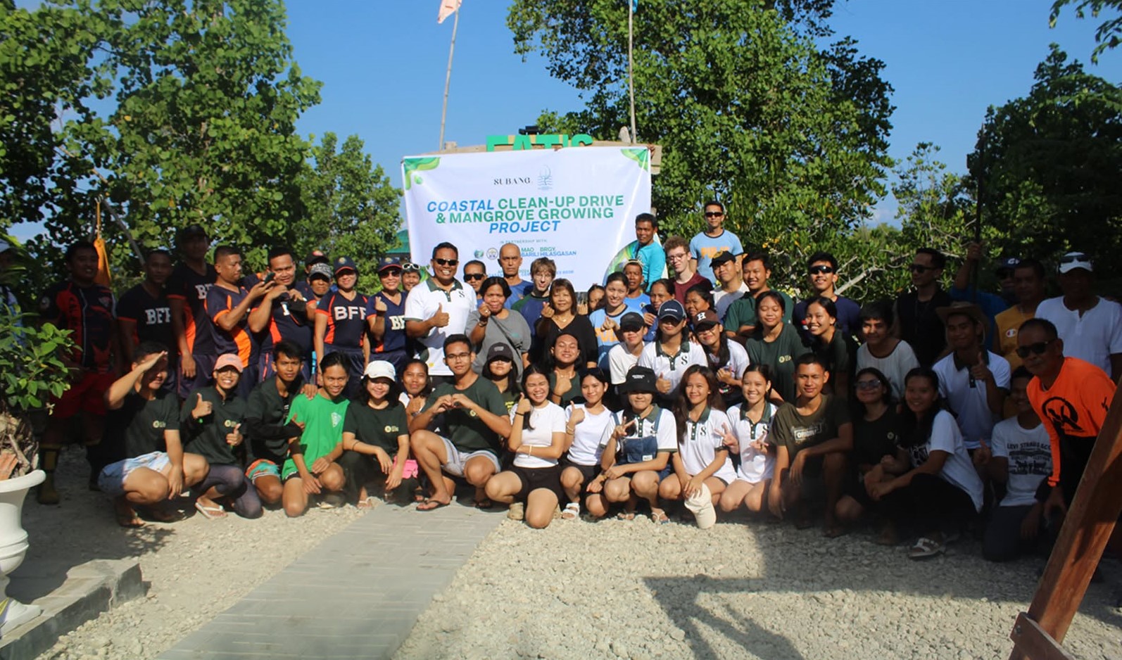 Subang Leads Coastal Cleanup and Mangrove Growing Activity in Hilasgasan